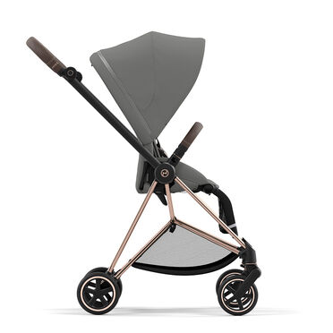CYBEX Platinum Stroller Mios Lux Carry Cot shown on Mios Frame - Soho Grey