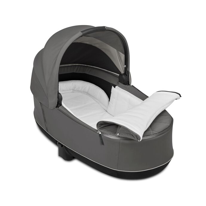 CYBEX Priam 3 Lux Carry Cot - Soho Grey in Soho Grey large image number 3